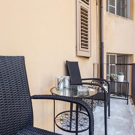 Apartamento La Casa Di Gatsby Lusso In Pieno Centro Con Parcheggio Gorizia Exterior foto