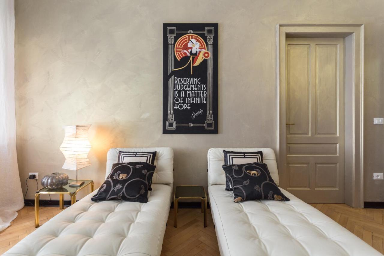 Apartamento La Casa Di Gatsby Lusso In Pieno Centro Con Parcheggio Gorizia Exterior foto