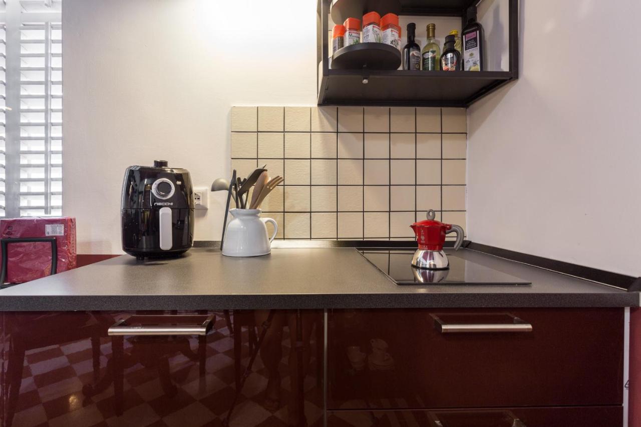 Apartamento La Casa Di Gatsby Lusso In Pieno Centro Con Parcheggio Gorizia Exterior foto