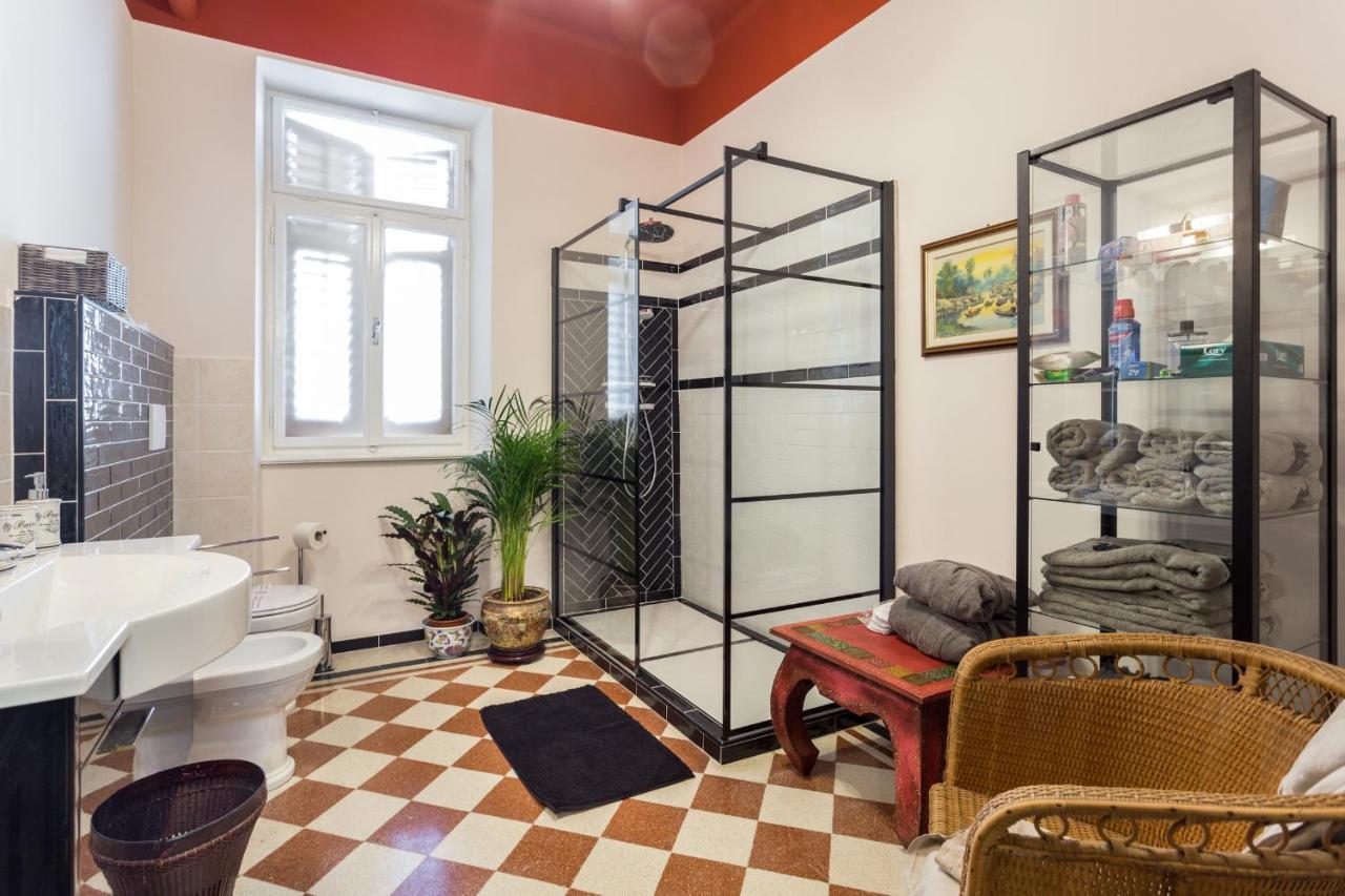 Apartamento La Casa Di Gatsby Lusso In Pieno Centro Con Parcheggio Gorizia Exterior foto